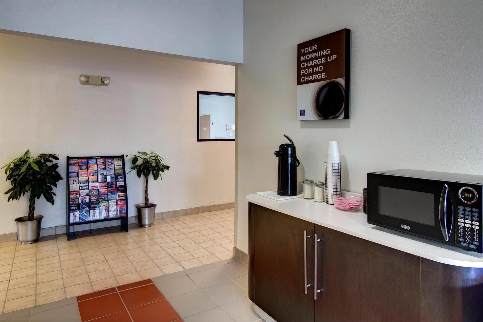 Motel 6 Waco - Woodway Kültér fotó